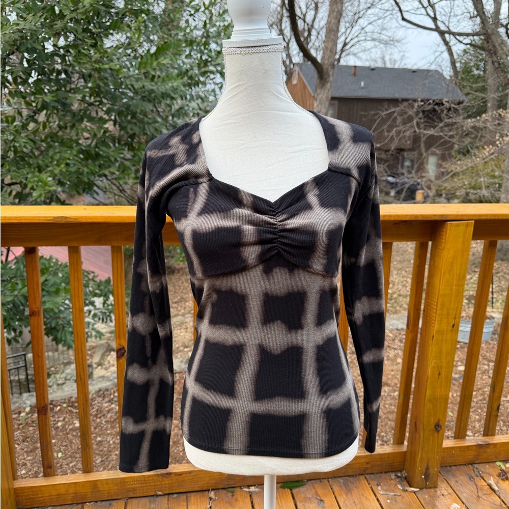 Chaser Black and Gray Long Sleeve Top